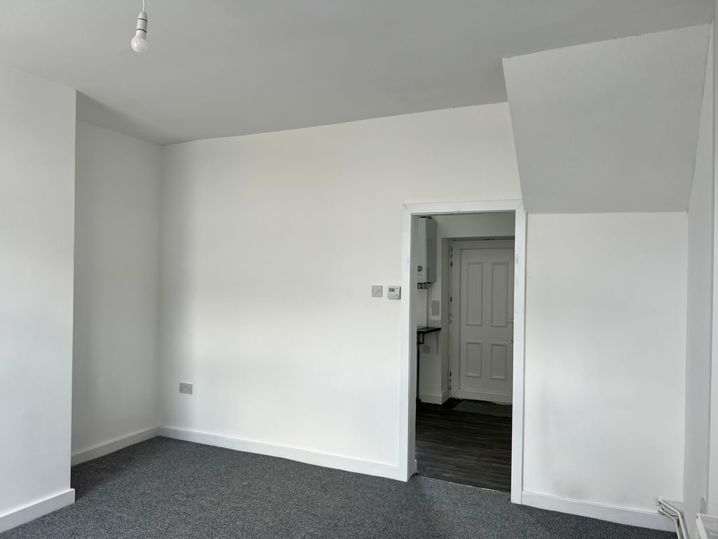 Property photo 2 of 13 Img_7120