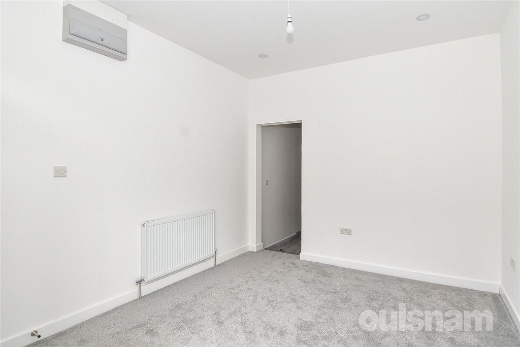 Property photo 3 of 16 Picture No. 03