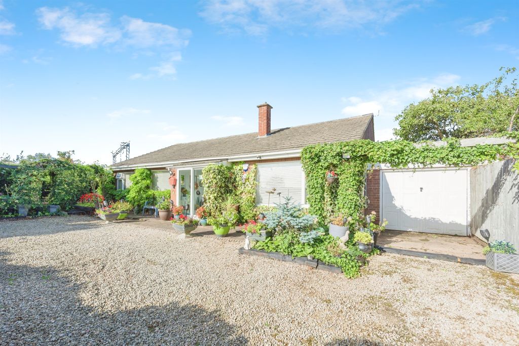 Property photo 2 of 18