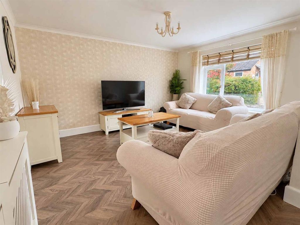 Property photo 2 of 19 l2.Jpg