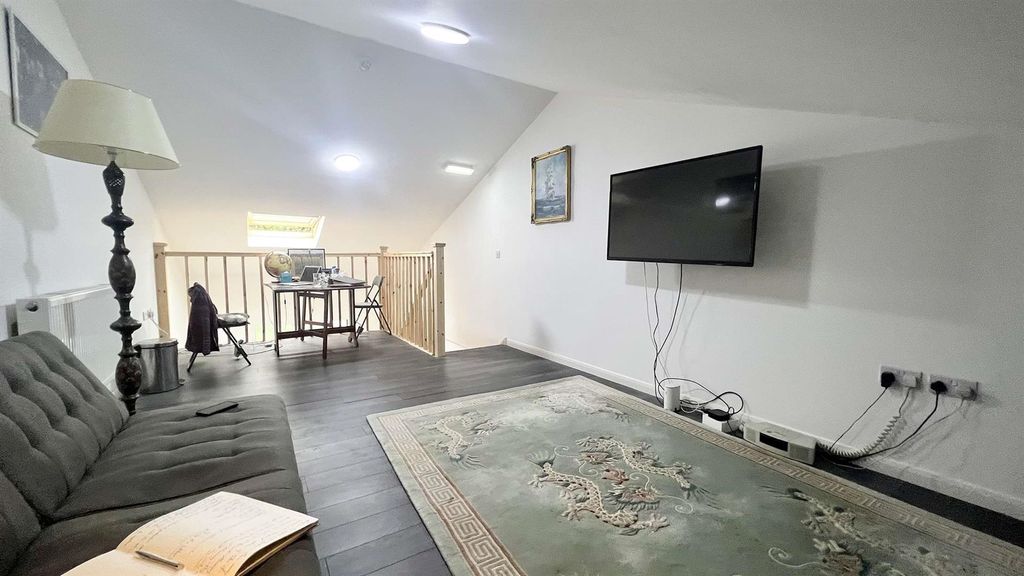 Property photo 1 of 7 58Ar - Studio 1 (3).Jpg