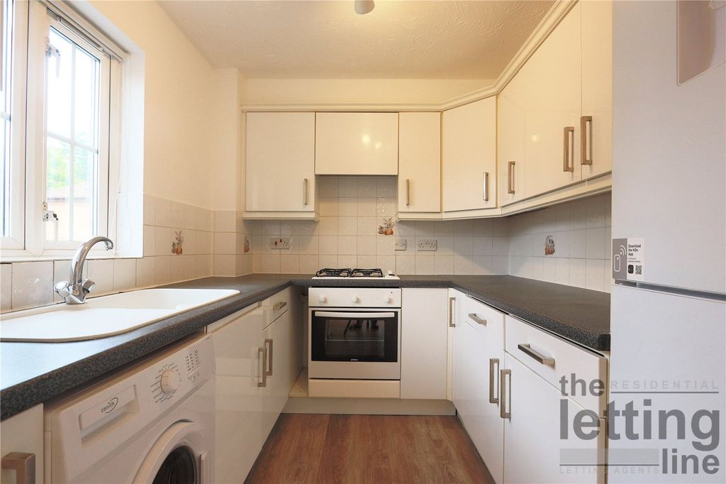 Property photo 3 of 9 Picture No. 27