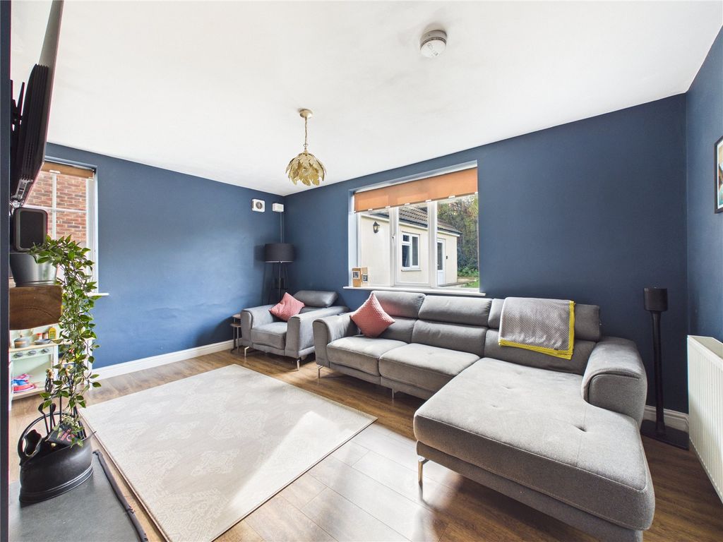 Property photo 2 of 23 Picture No. 07