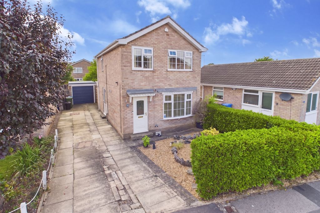 Property photo 1 of 19 Cam02279G0-Pr0173-Still036-001