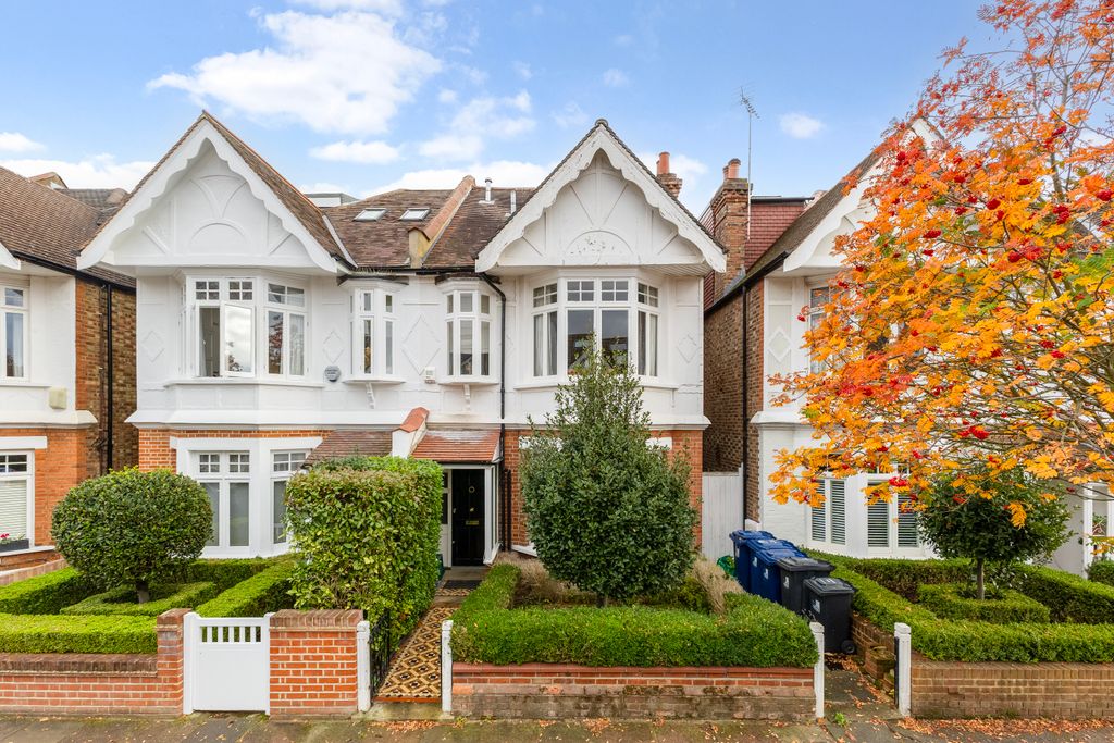 Property photo 1 of 18