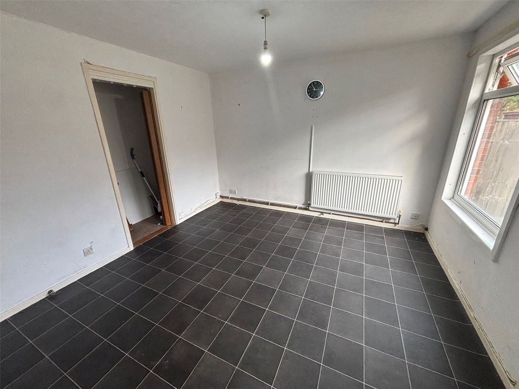 Property photo 3 of 13 Picture No. 14