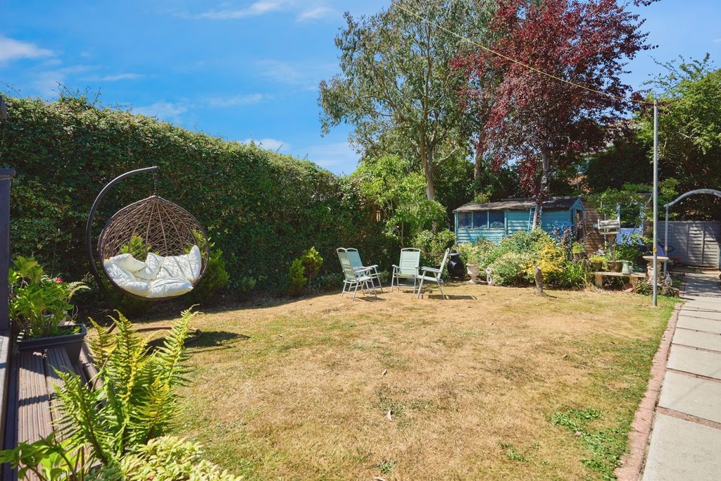 Property photo 2 of 17 Photo