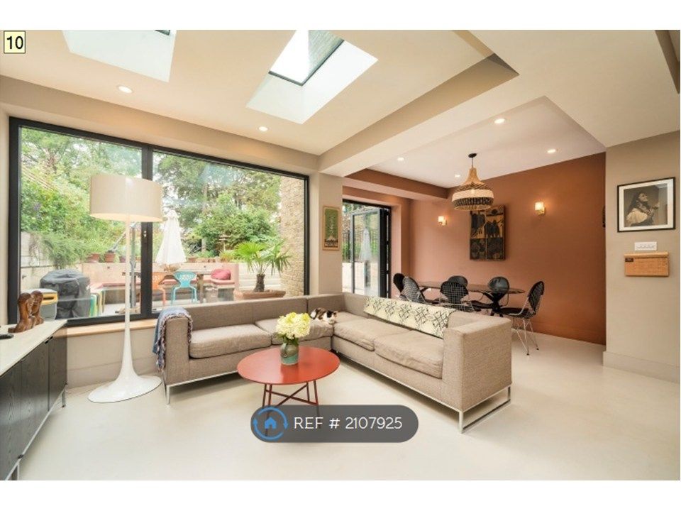 Property photo 1 of 11 Lower Ground Floor Living/Dining Area