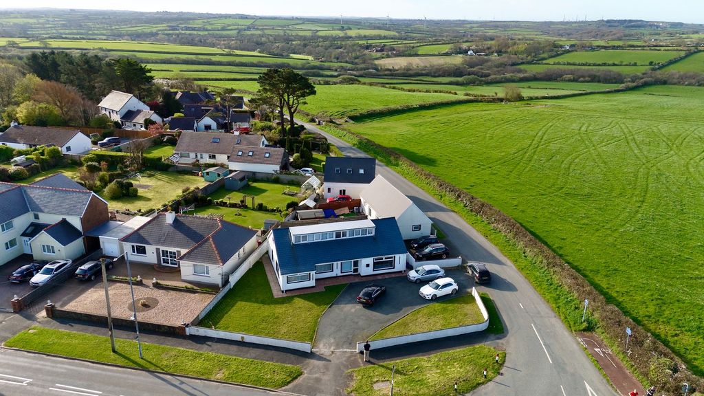 Property photo 1 of 24