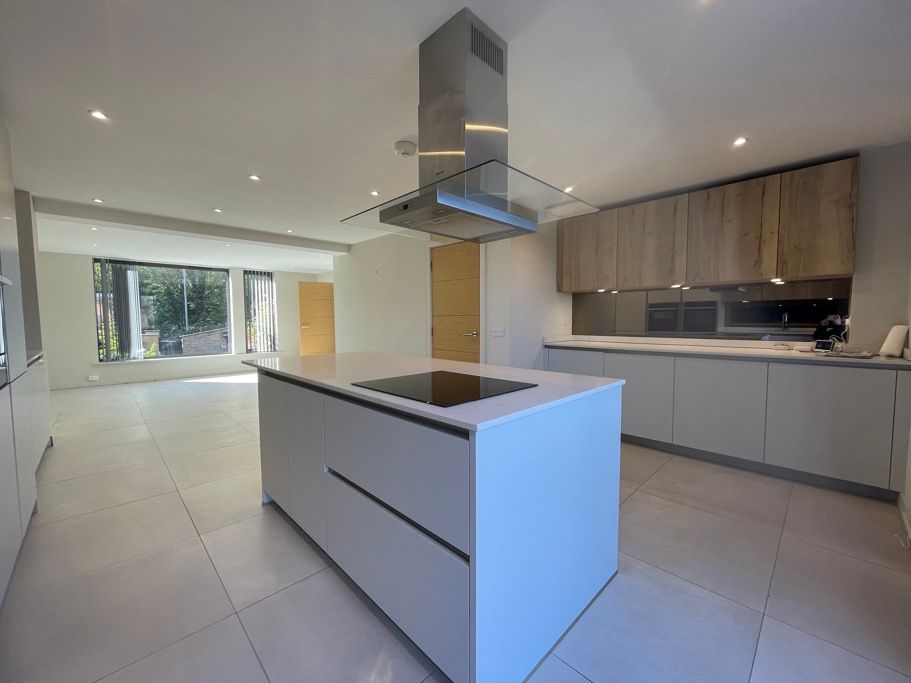 Property photo 2 of 12 Jpg