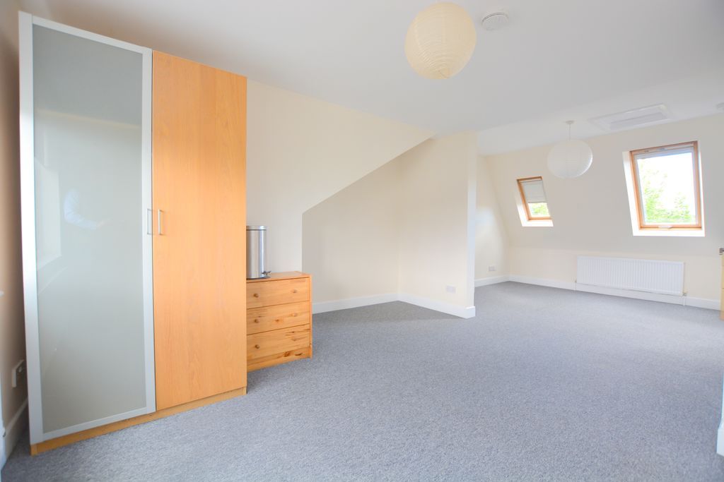 Property photo 2 of 9 Photo 13