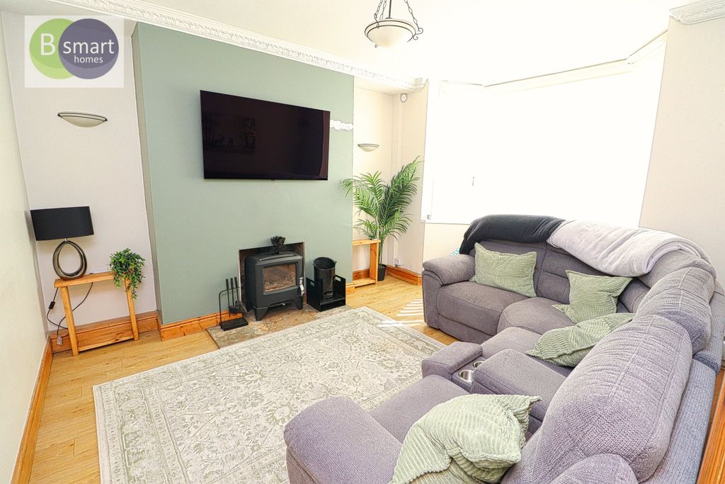 Property photo 2 of 17 Img_9522