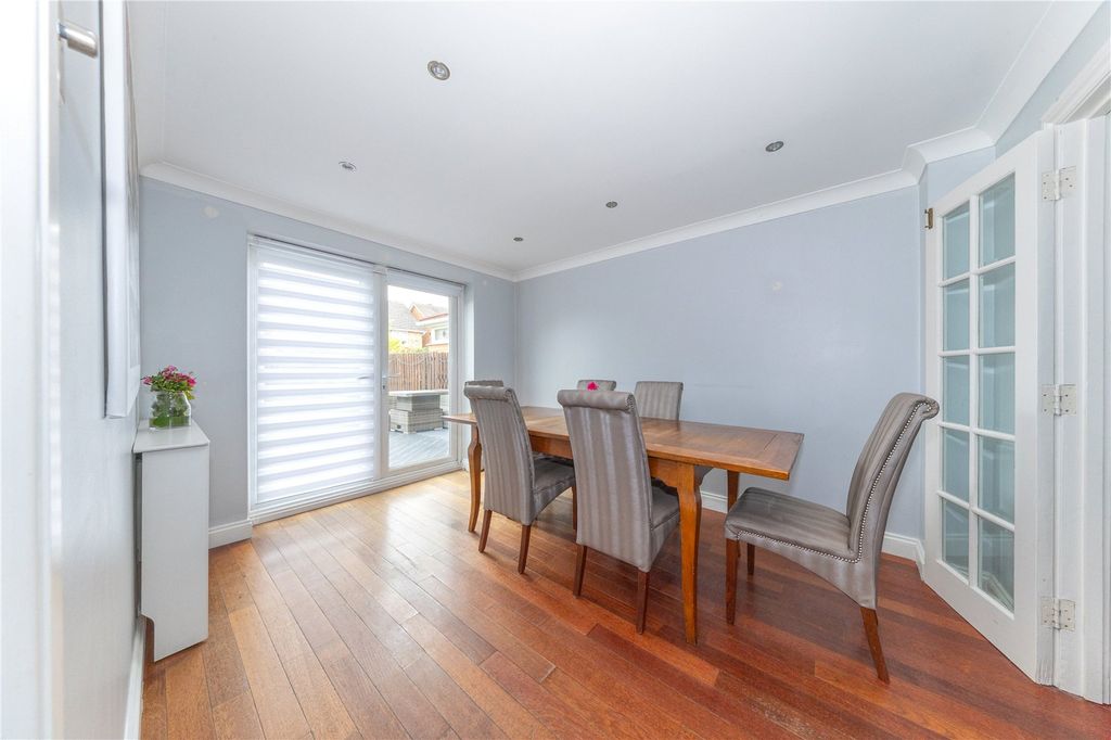 Property photo 3 of 20 Dining Room