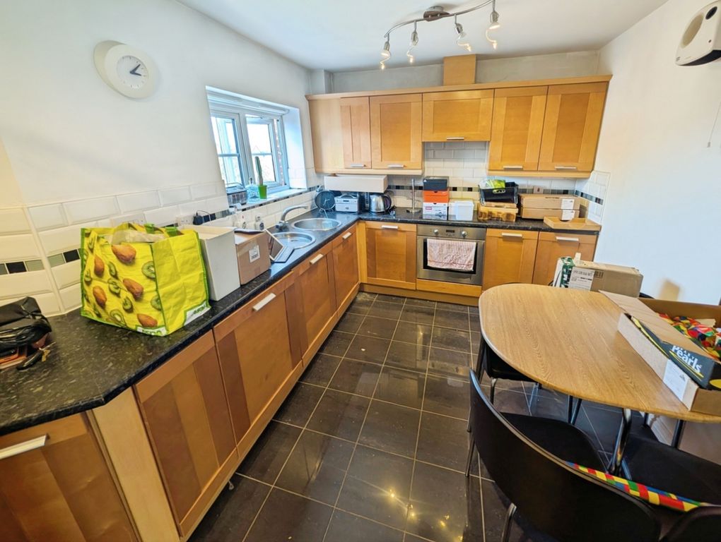Property photo 3 of 7 Pbox-Img.Jpg