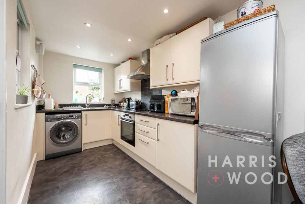 Property photo 2 of 20 4258181