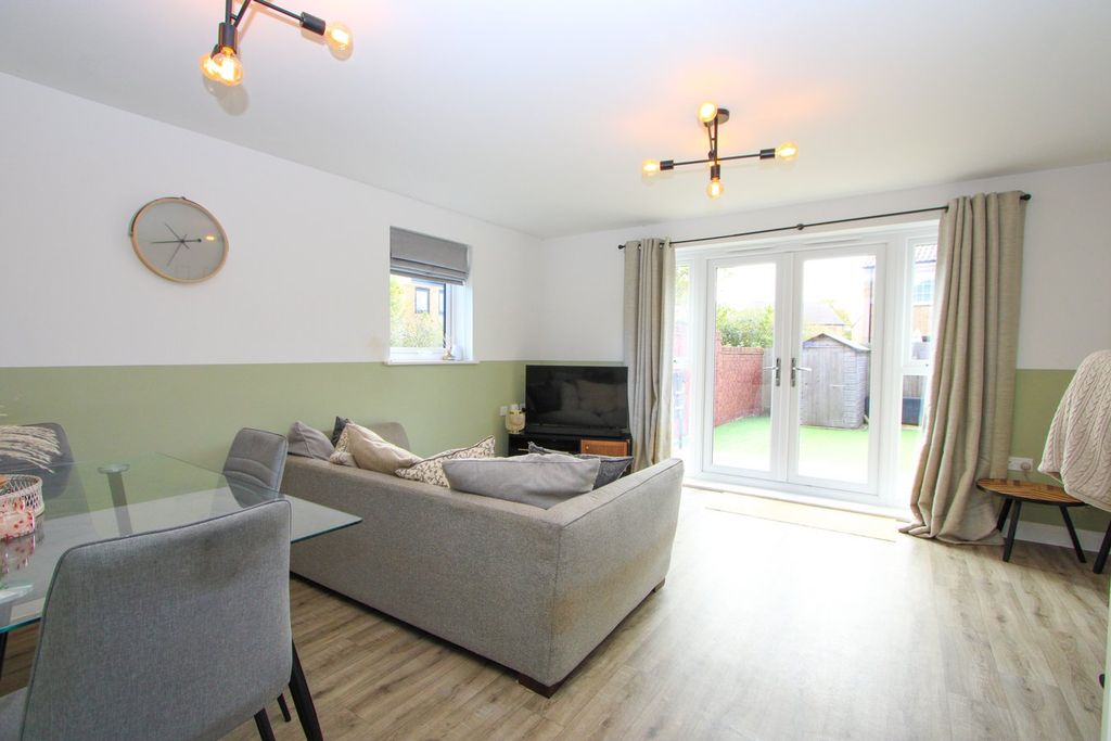 Property photo 3 of 24