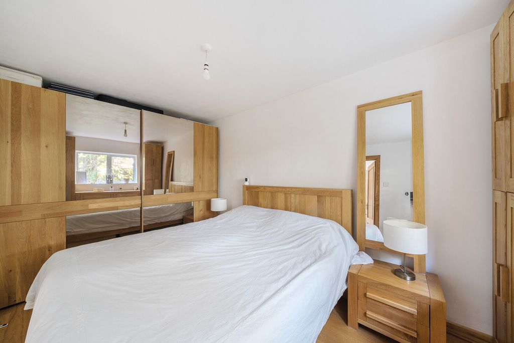 Property photo 3 of 20 1371299-17-68F743...