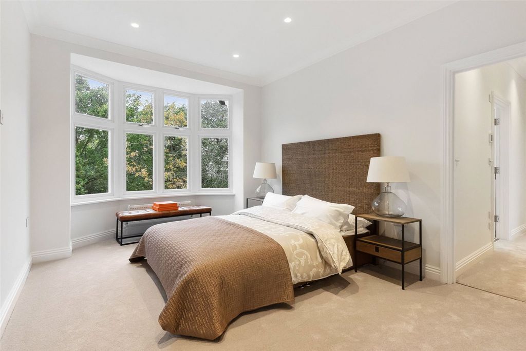 Additional image 13 of 4 bed semi-detached house for saleWindmill Road, Hampton Hill TW12