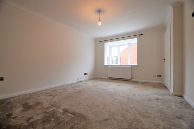 Property photo 2 of 10 Photo 8