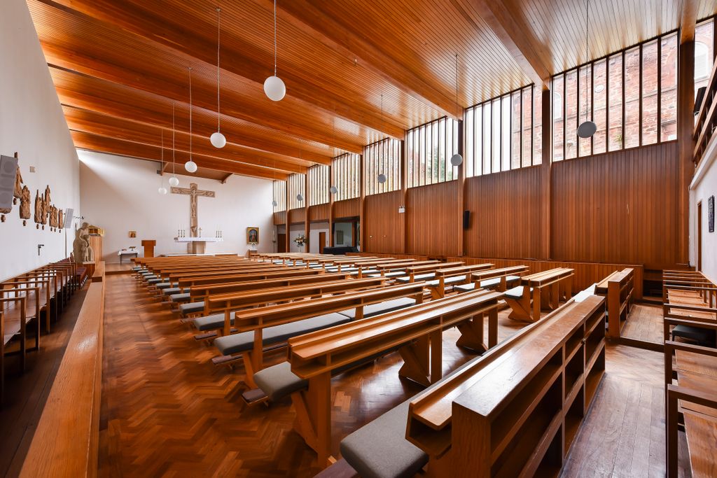 Property photo 2 of 12