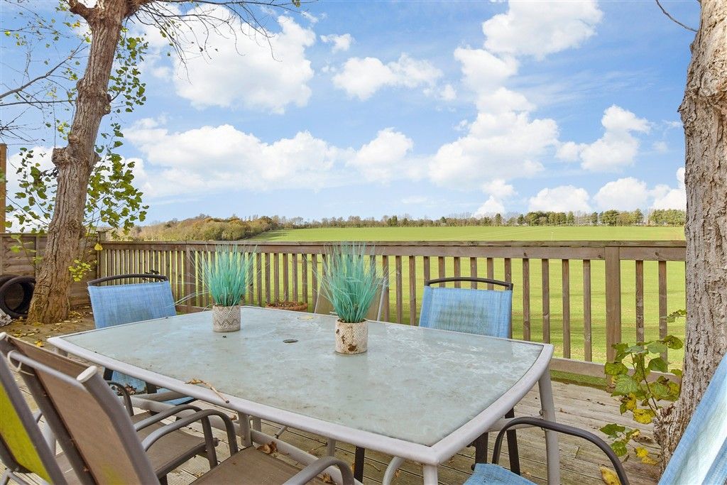 Property photo 2 of 19 External Lifestyle Photograph