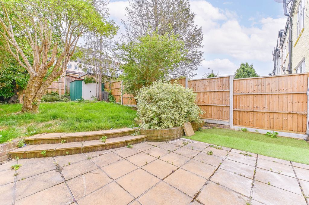 Property photo 2 of 12