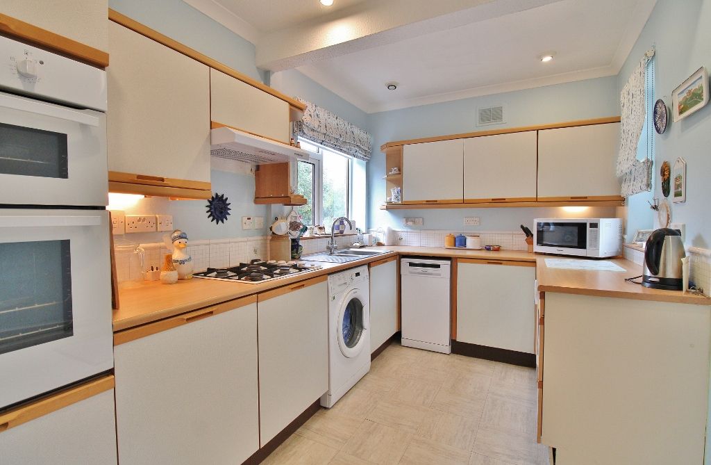 Property photo 2 of 26