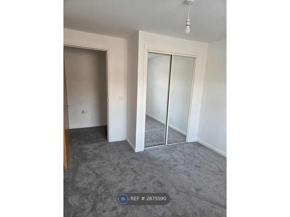 Property photo 3 of 18 Bedroom 2