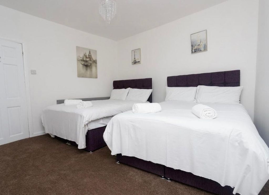 Property photo 2 of 9 Image