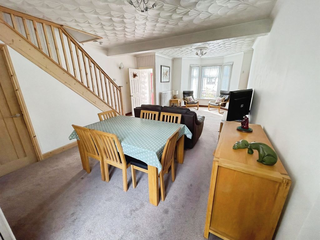 Property photo 3 of 24