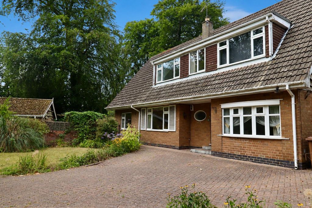 Property photo 1 of 28 6D3C4Edb-E3B0-44B3-869B-020Fdc1391Cf.Png