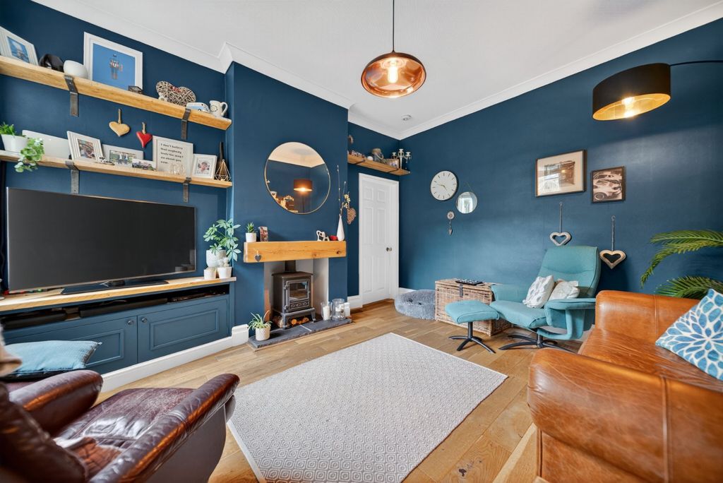 Property photo 2 of 32 Picture No. 46