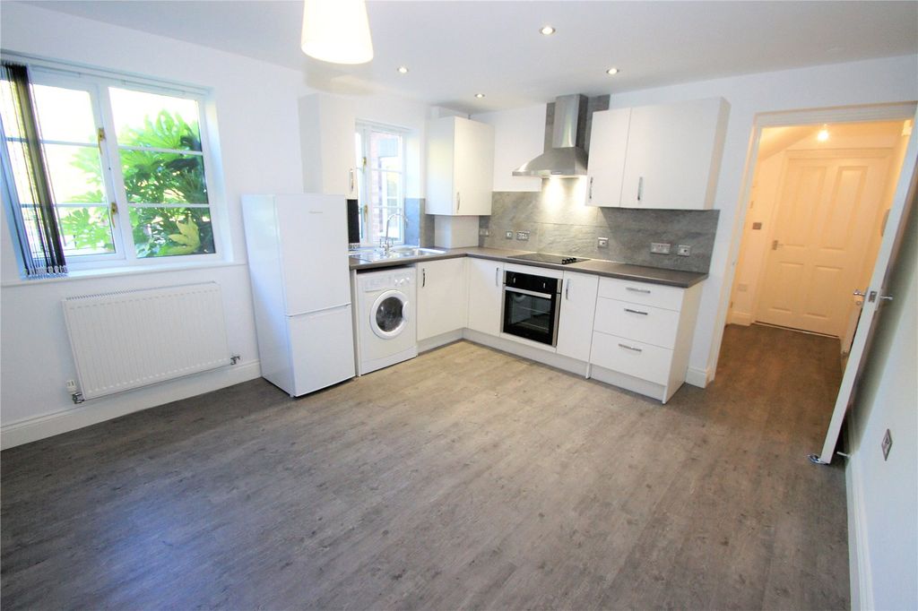 Property photo 2 of 6 Picture No. 13