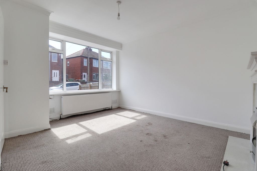 Property photo 2 of 15 2- Rob Hammond Ewemove Pontefract
