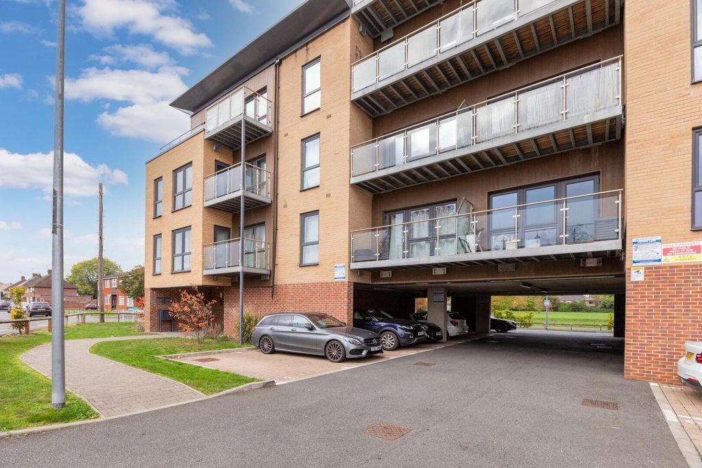 Property photo 2 of 17 Exterior