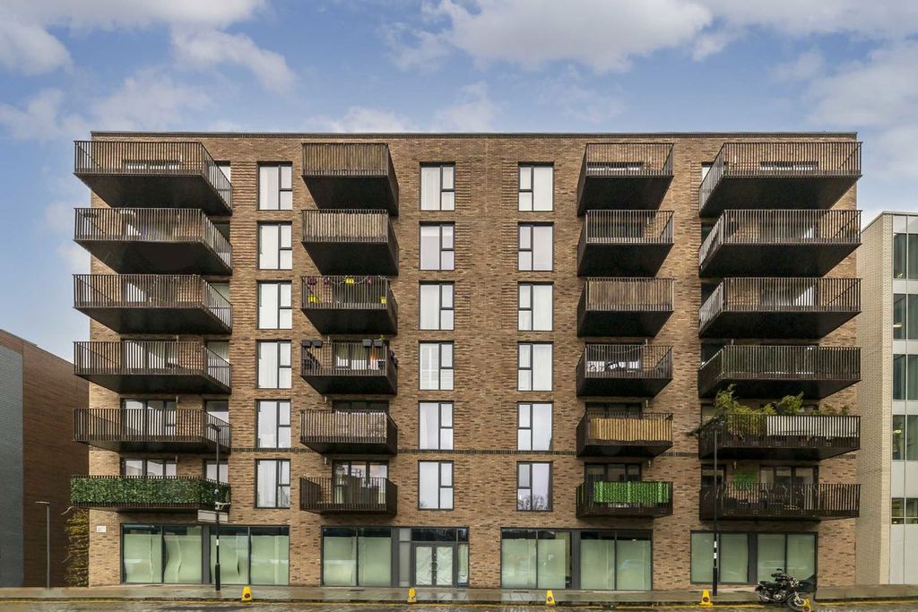 Property photo 1 of 9