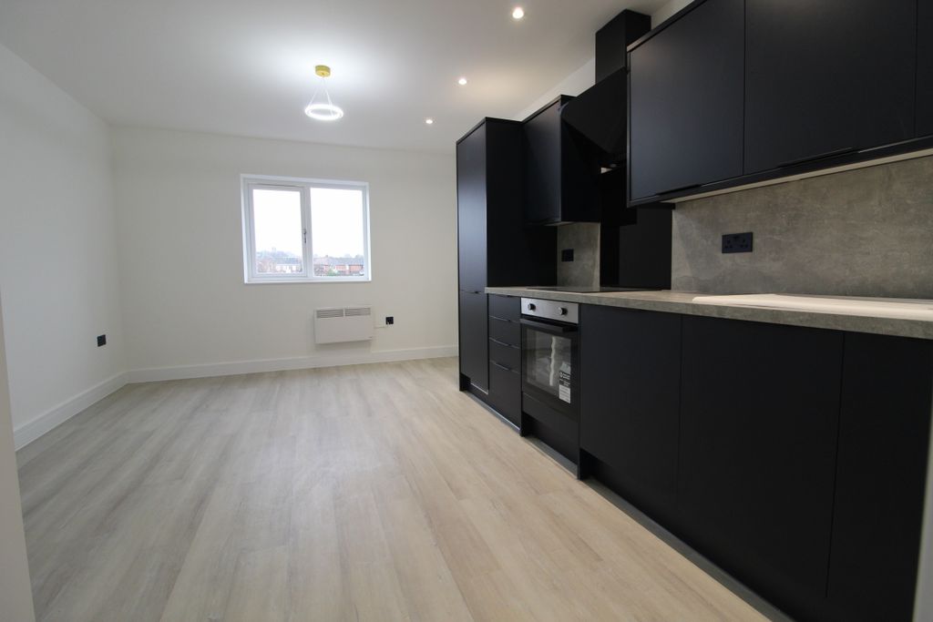 Property photo 2 of 6 Img_8458