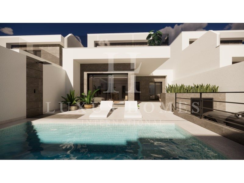 Property photo 1 of 31