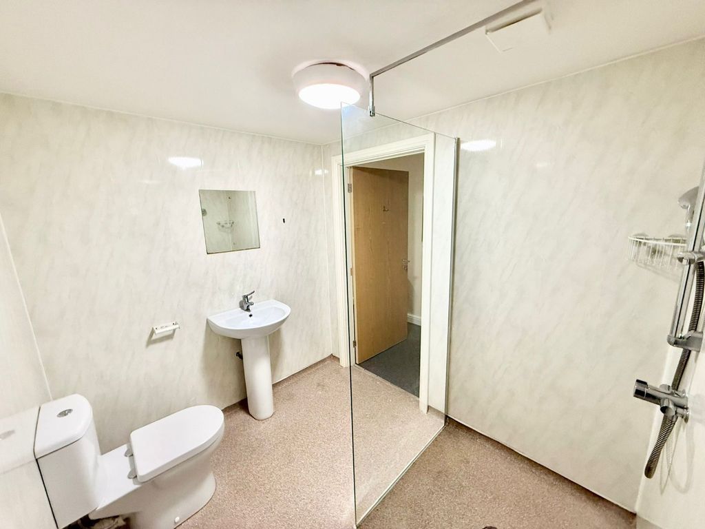 Property photo 2 of 3