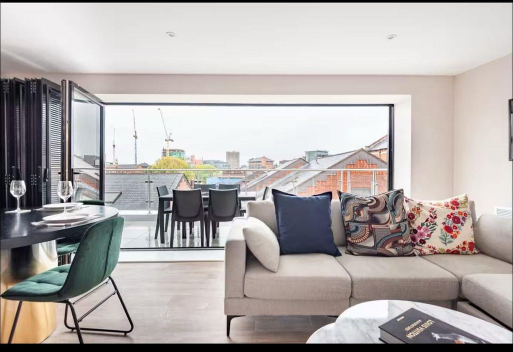 Property photo 3 of 12 Photo-2025-10-27-09-34-00.Jpg