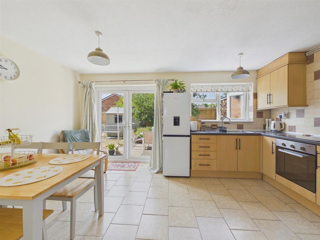 Property photo 2 of 21 Kit2.Jpg