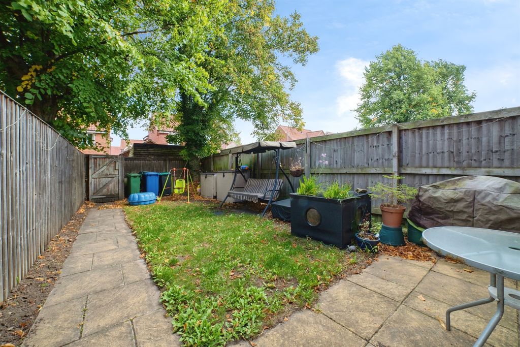 Property photo 2 of 19