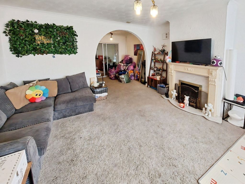 Property photo 3 of 19