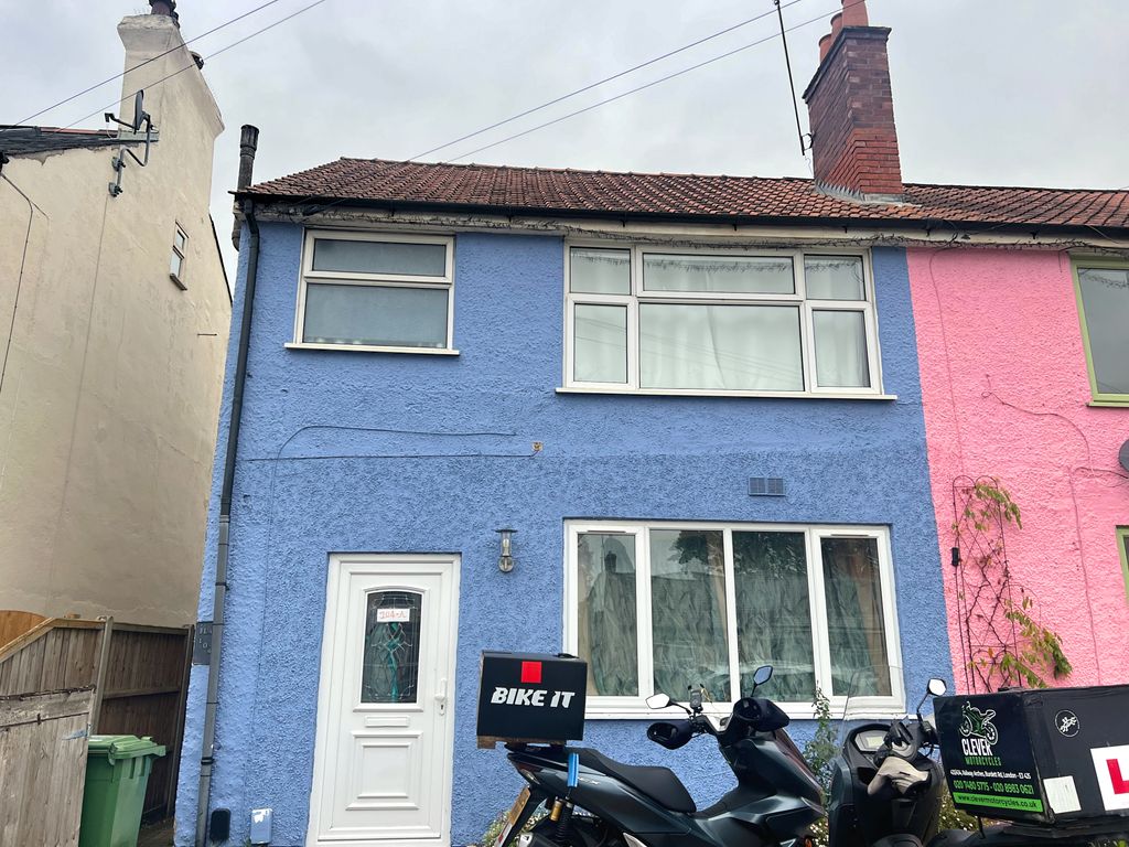 Property photo 1 of 4