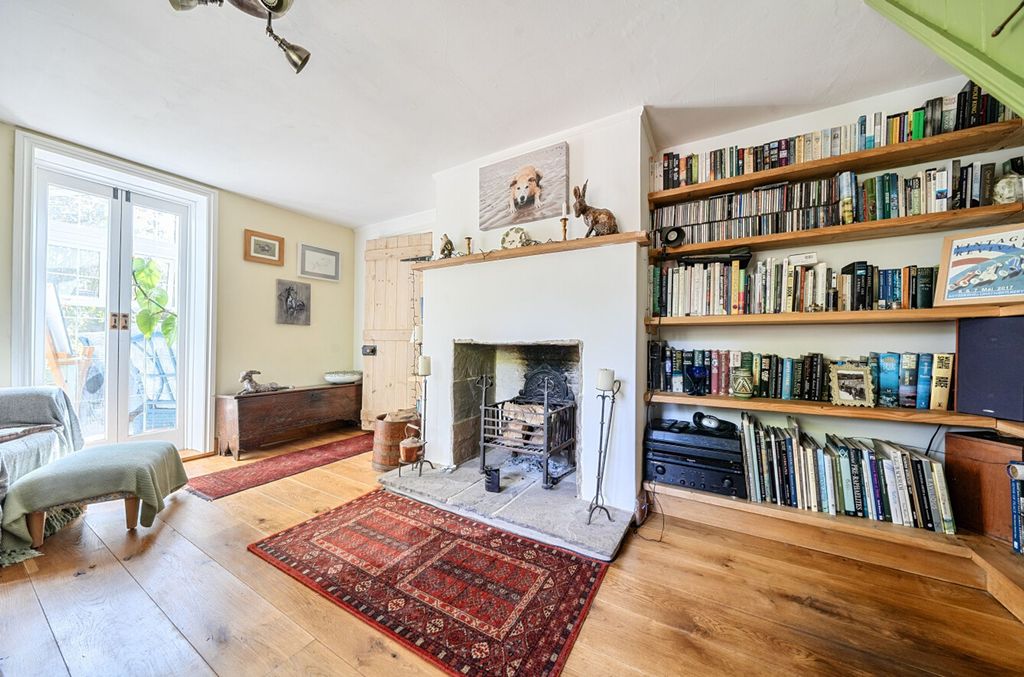 Property photo 2 of 50
