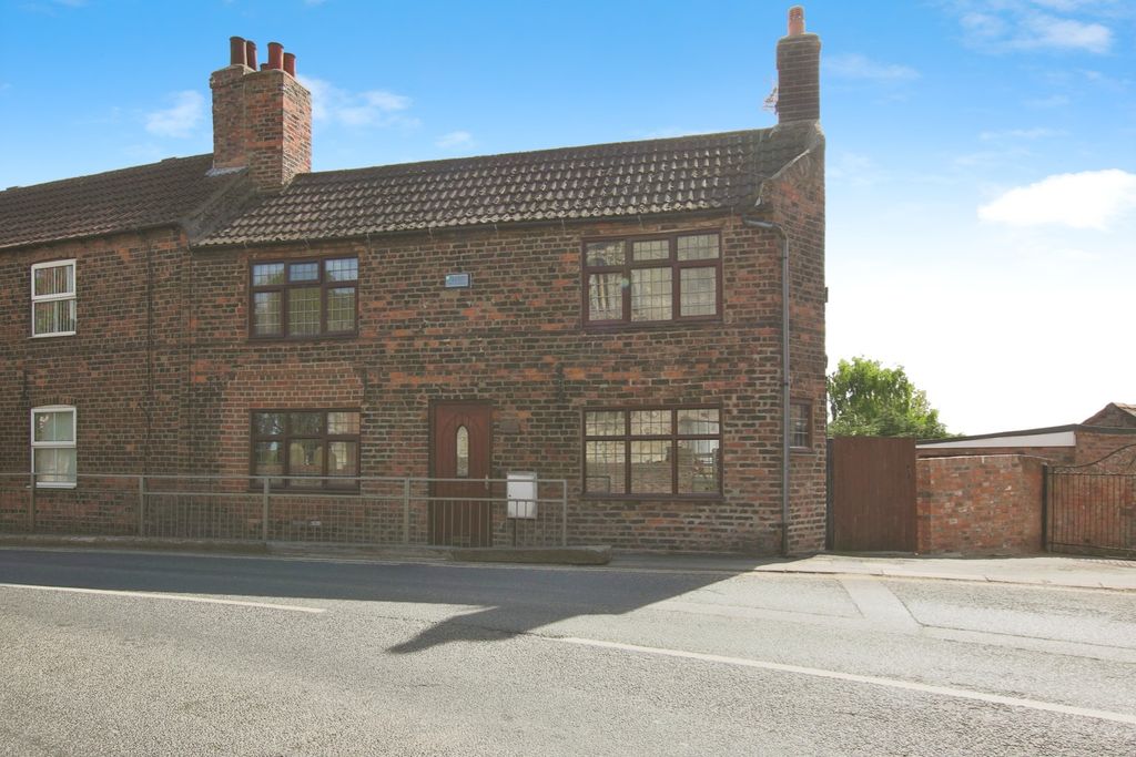 Property photo 1 of 12 4161511