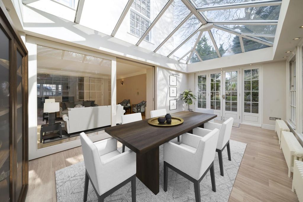 Property photo 3 of 11 Picture 3