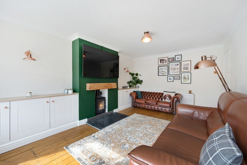 Property photo 2 of 29 5161723