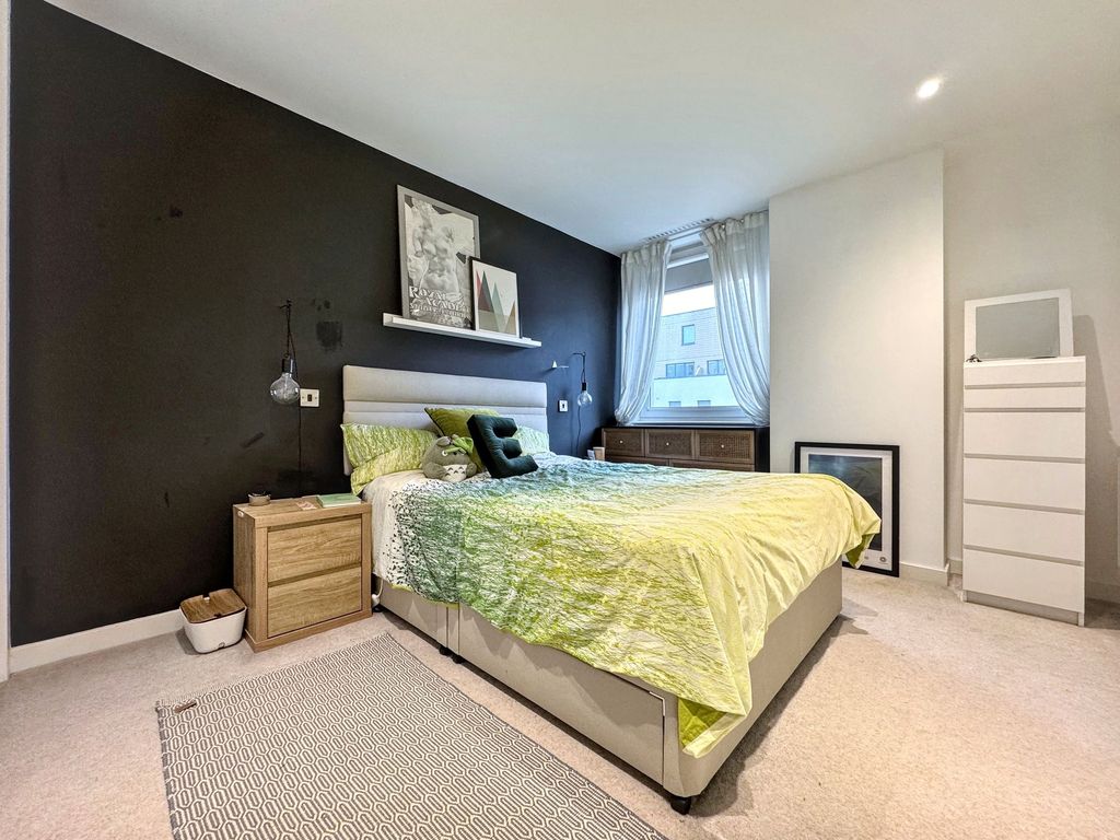 Property photo 3 of 12 Bedroom