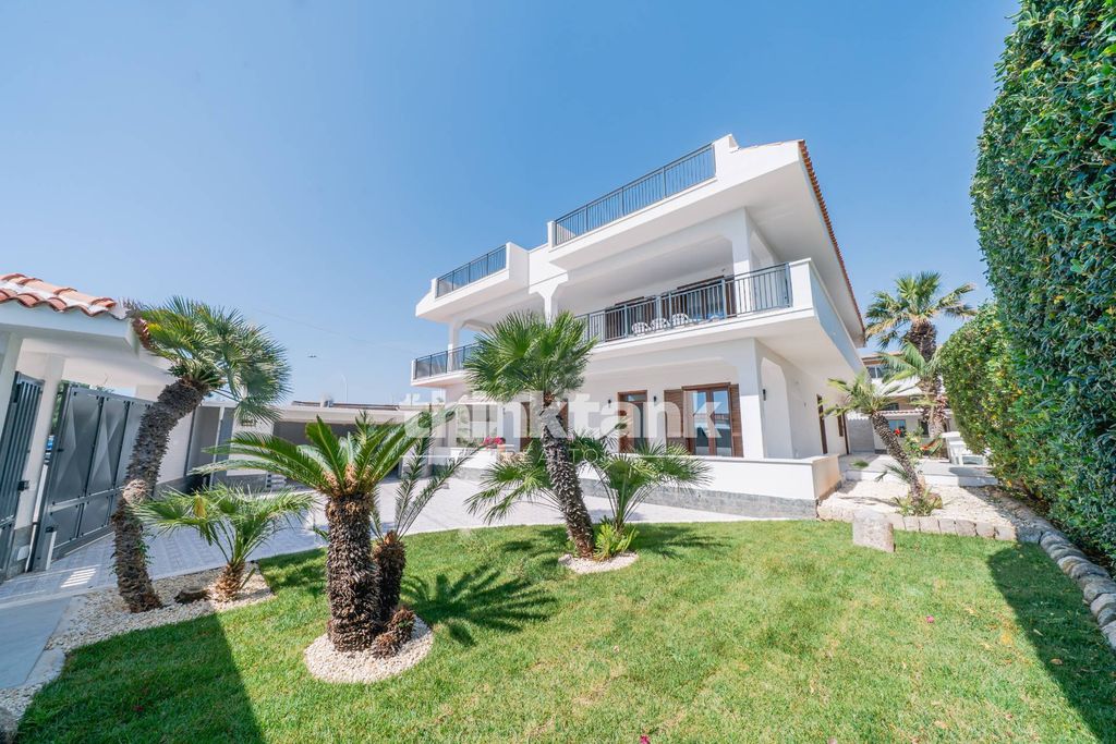 Property photo 1 of 68
